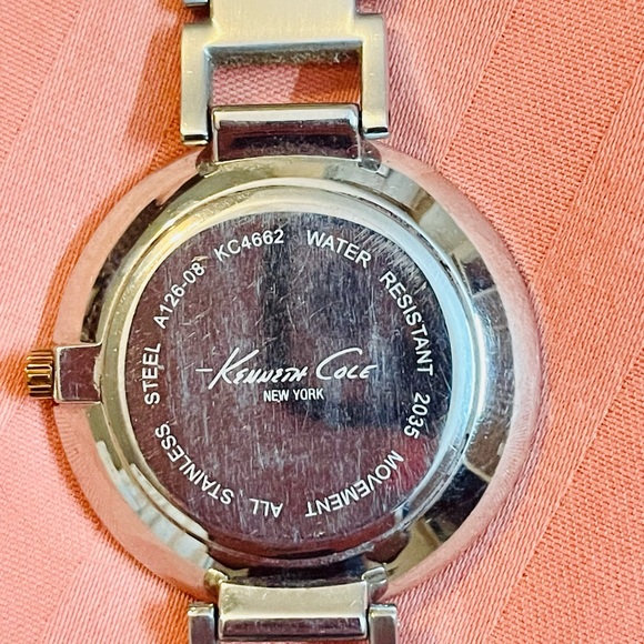 Kenneth Cole wrist watch - Picture 7 of 7